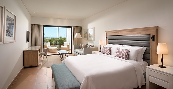 Junior Ocean Suite Resort View (Modellbild: Ausblick kann abweichen) - Pine Cliffs, a Luxury Collection Resort, Algarve
