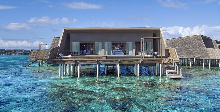 Lagoon / Ocean Overwater St. Regis Suite with Pool - The St. Regis Maldives Vommuli Resort