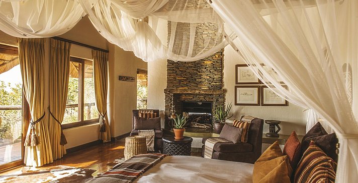 Luxury Room - Tuningi Safari Lodge