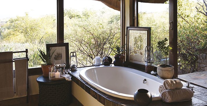 Luxury Room - Tuningi Safari Lodge