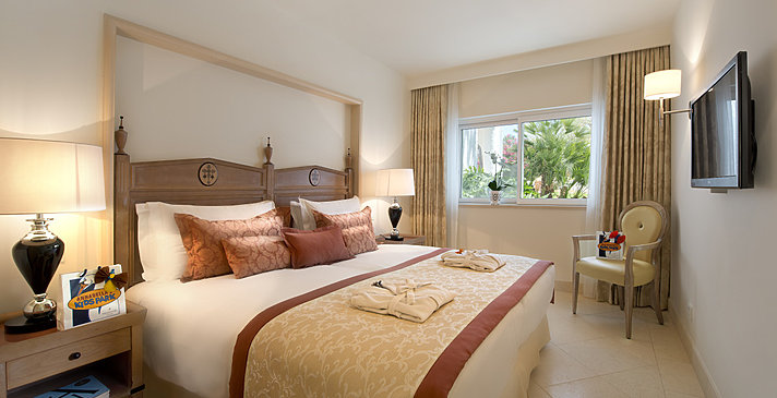 Oasis Family Suite - Vila Vita Parc Resort & Spa