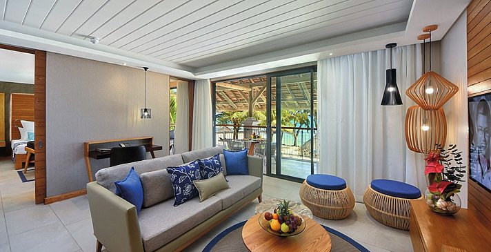 Ocean Beachfront Suite - Paradis Beachcomber Golf Resort & Spa