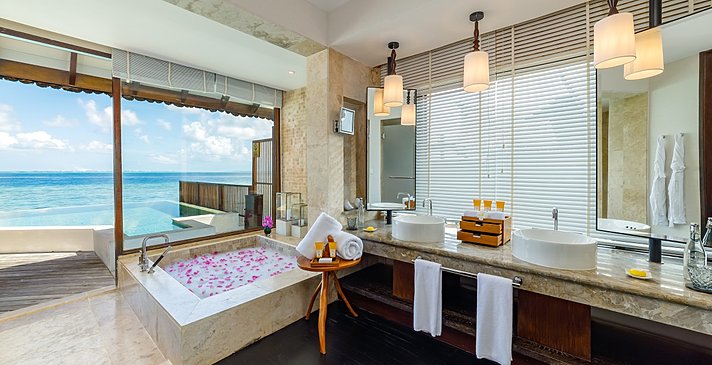 Ocean Pool Suite Badezimmer - Ozen Reserve Bolifushi