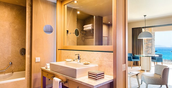 Premium Suite - Daios Cove