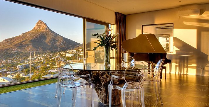 Sea Star Rocks Penthouse 2 Bedroom - Lounge 