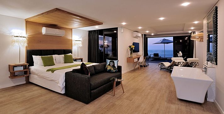 Sea Star Rocks - Private Pool Suite
