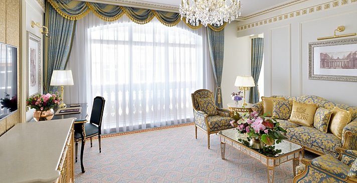 Signature Suite Wohnbereich (Gold Dekor)