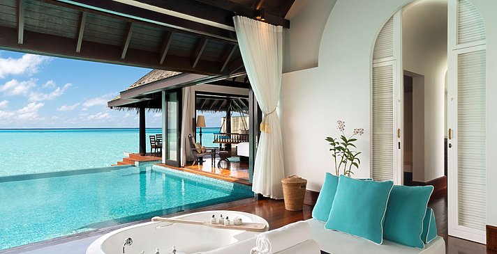(Sunset) Over Water Pool Villa Badezimmer - Anantara Kihavah Villas
