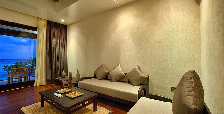 Sunset Beach Villa mit Pool - Atmosphere Kanifushi