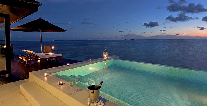 Sunset Water Suite - Lily Beach Resort & Spa