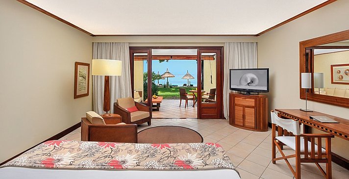 Tropical Beachfront Room - Paradis Beachcomber Golf Resort & Spa