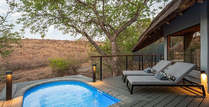 Tuningi Safari - Luxury Suite - Pool Deck 
