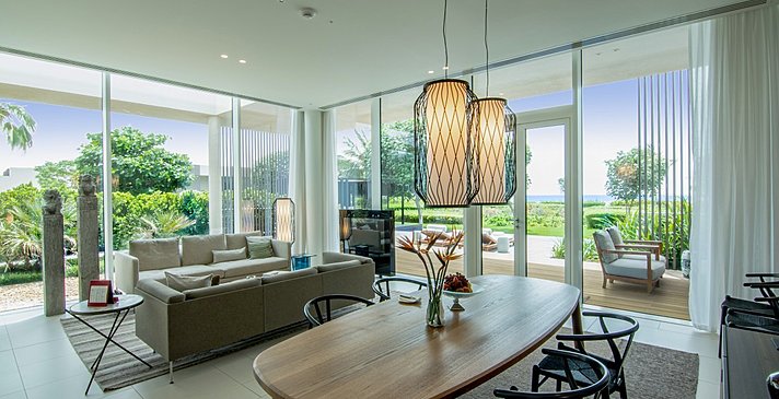 Wohn- und Essbereich der Two Bedroom Villa