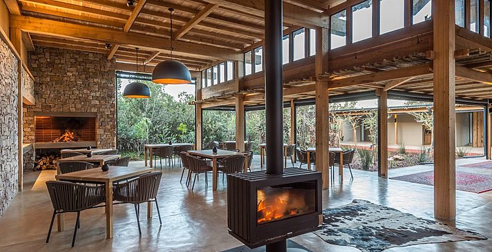 Ukhozi Lodge - Kariega Game Reserve
