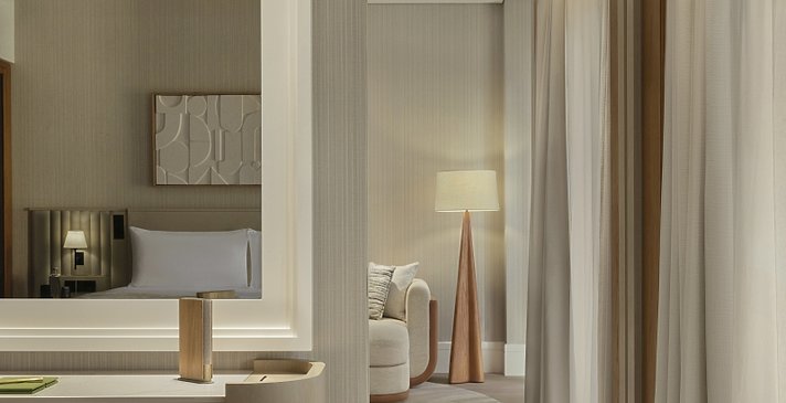 Waking Eclipse Suite - Delano Dubai