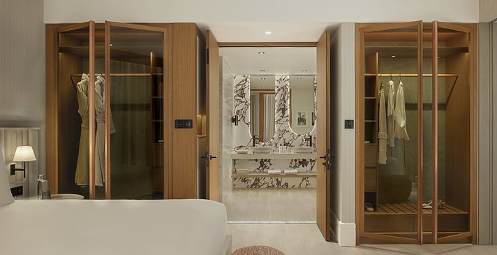 Waking Eclipse Suite - Delano Dubai