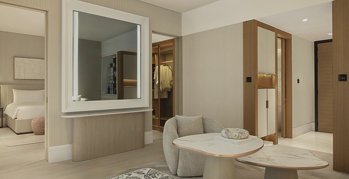 Waking Eclipse Suite - Delano Dubai