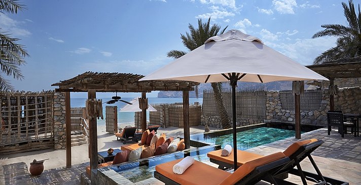 Wohnbeispiel Beachfront Pool Villa Suite - Six Senses Zighy Bay