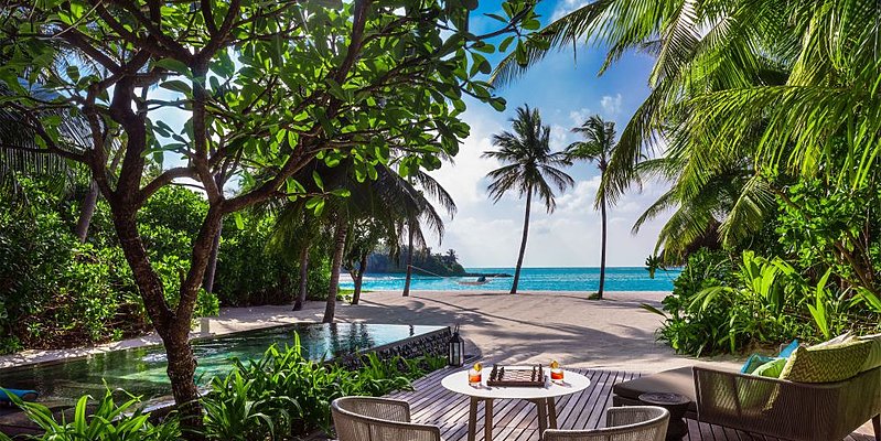 Beach Villa mit Pool - One&Only Reethi Rah
