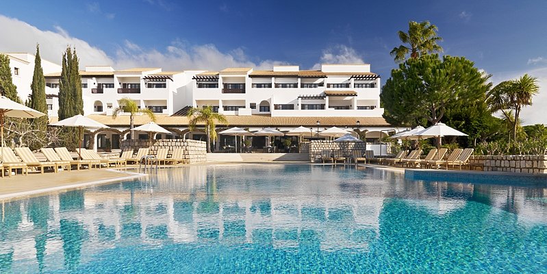 Pine Cliffs Hotel