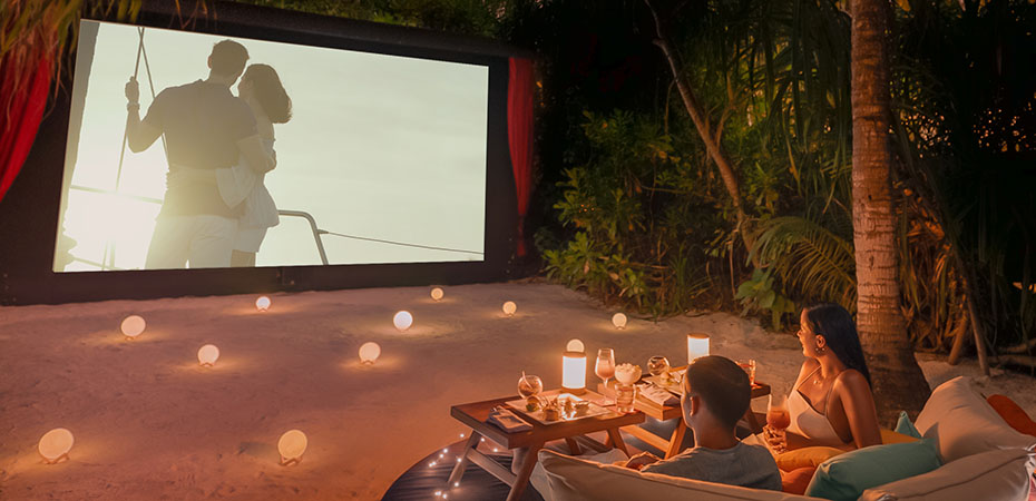 Malediven Reisetipps - Urlaub, Hotel, Luxusurlaub - Open Air Kino