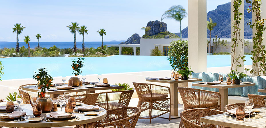 All Inclusive Poolrestaurant im Frühstücksbuffet im All Inclusive-Hotel Ikos Aria Griechenland